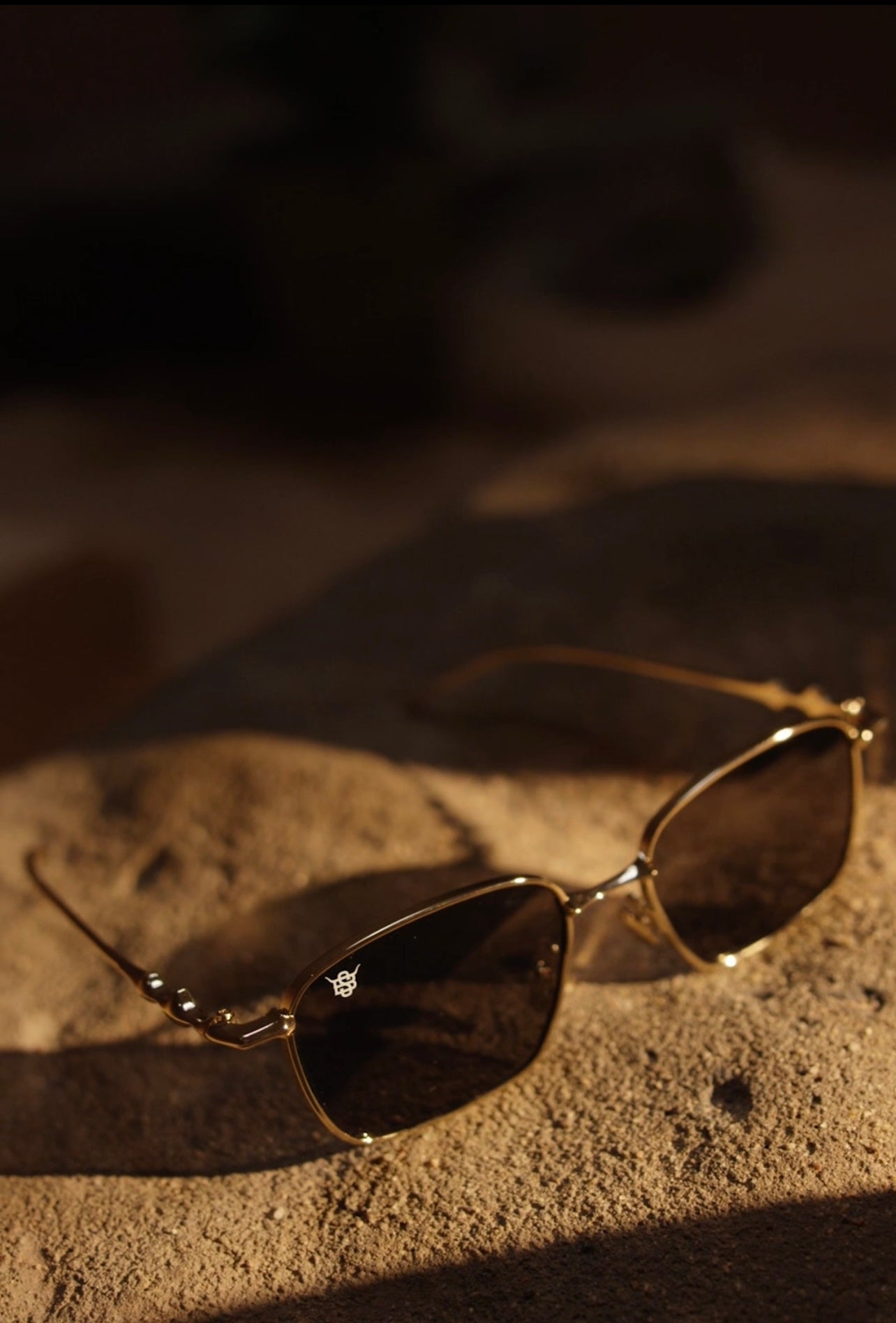 CASUAL SUNGLASES