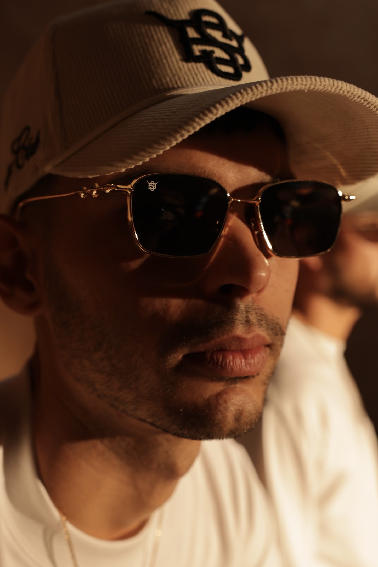 CASUAL SUNGLASES